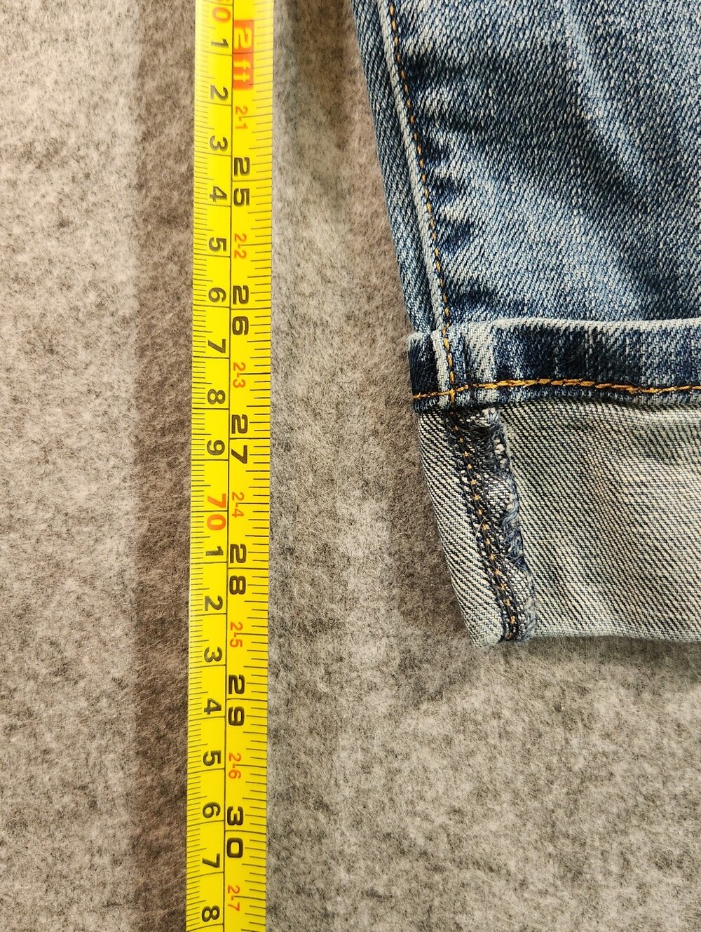 Levi's 515 Light Blue Cropped Capri Women's Jeans with Rolled Cuffs Size 10 - Picture 6 of 11